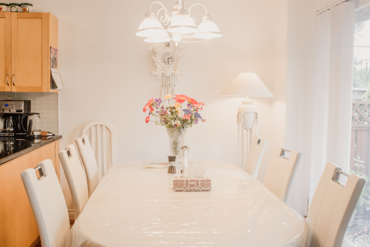 371 Homestay in Canada